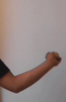 ������T�C�h�X���[�V���J�[�̘r�̐U��1